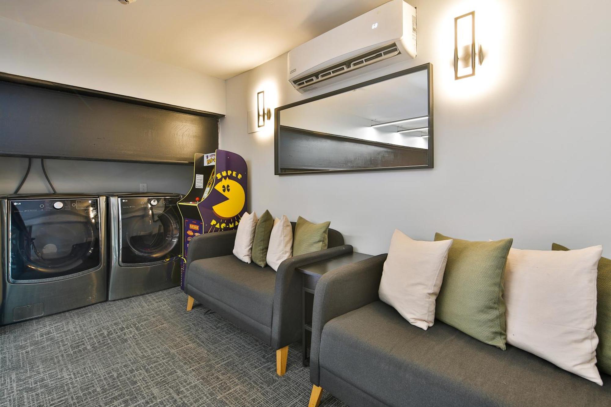 Parc Avenue Hostel Montréal Eksteriør bilde